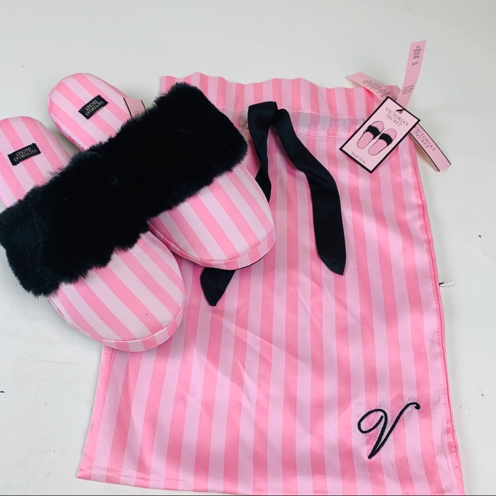 VICTORIA’s SECRET- Slipper- New-
